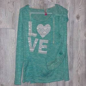 No boundaries lg hoodied shirt